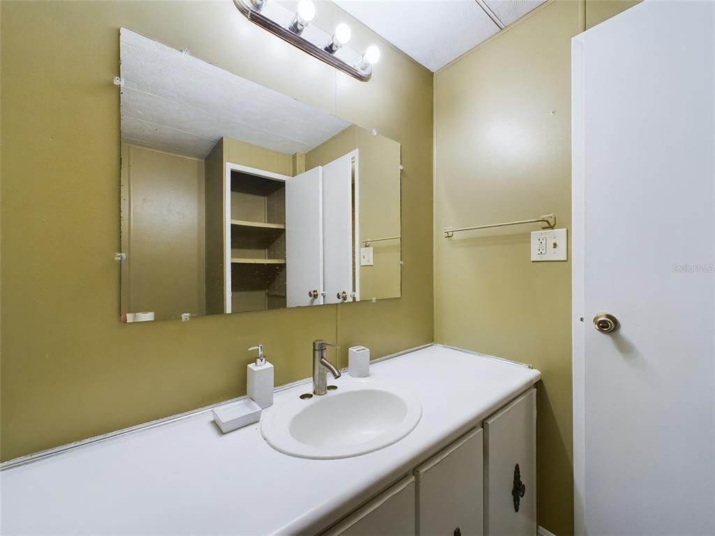 3502 Delaware Avenue Sebring, FL 33870 - Photo 18 of 34