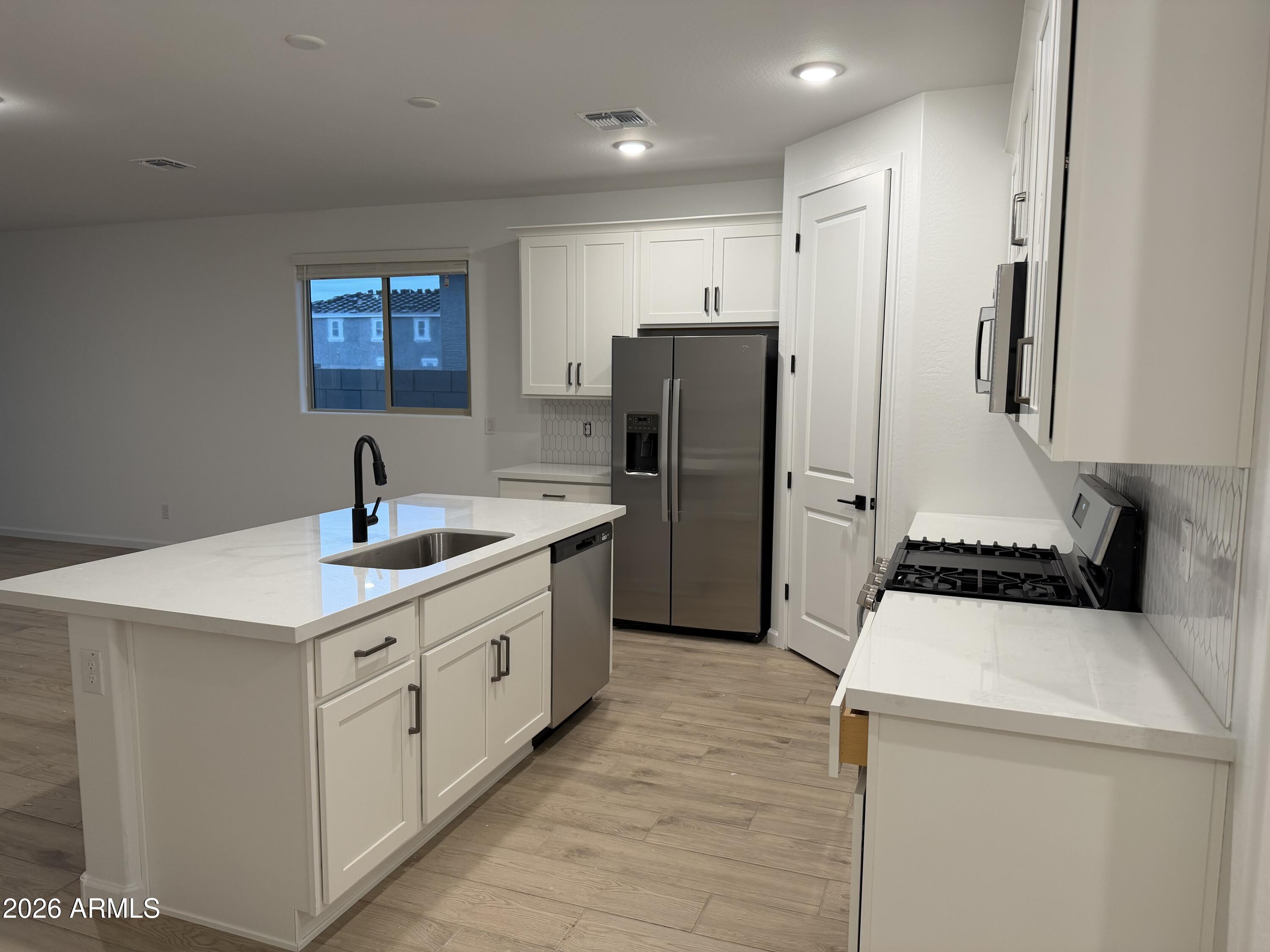 5540 West Piedmont Road Laveen, AZ 85339 - Photo 4 of 31 0003_ Kitchen