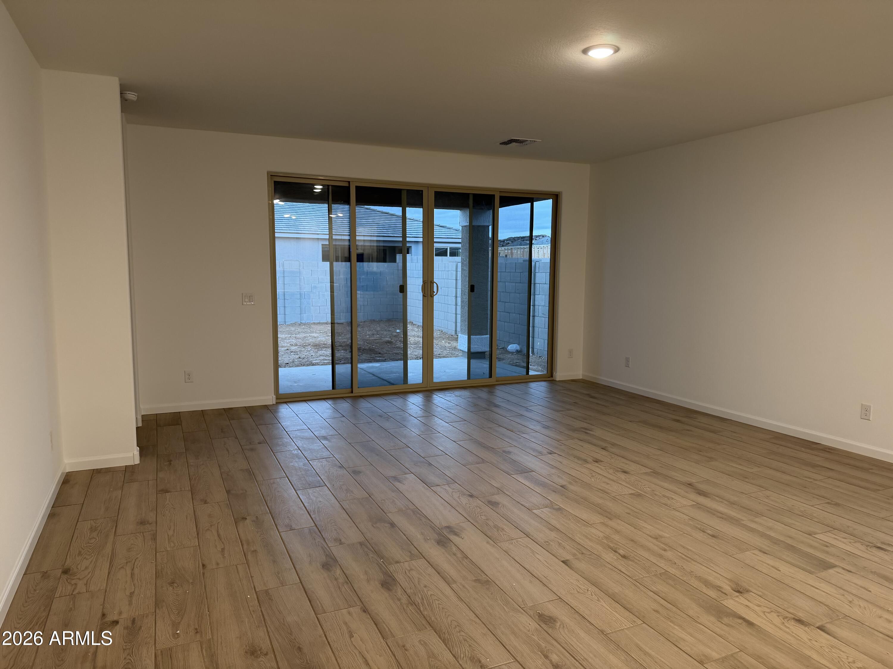 5540 West Piedmont Road Laveen, AZ 85339 - Photo 10 of 31 0009 Great Room