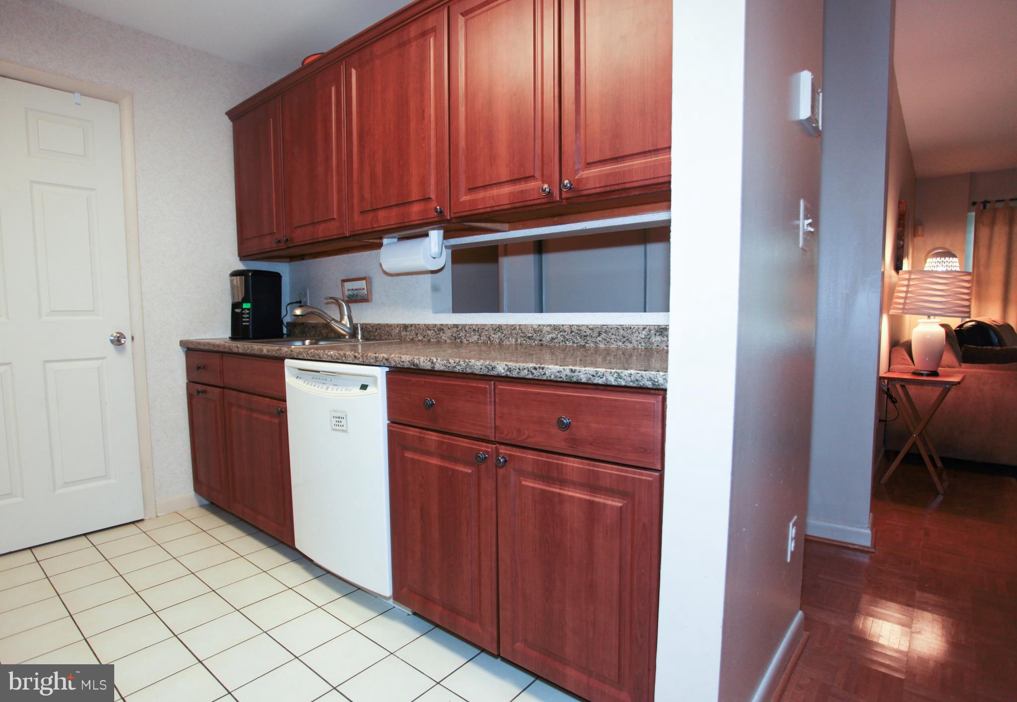 5570 Vantage Point Road, Unit 2 Columbia, MD 21044 - Photo 5 of 16 Kitchen