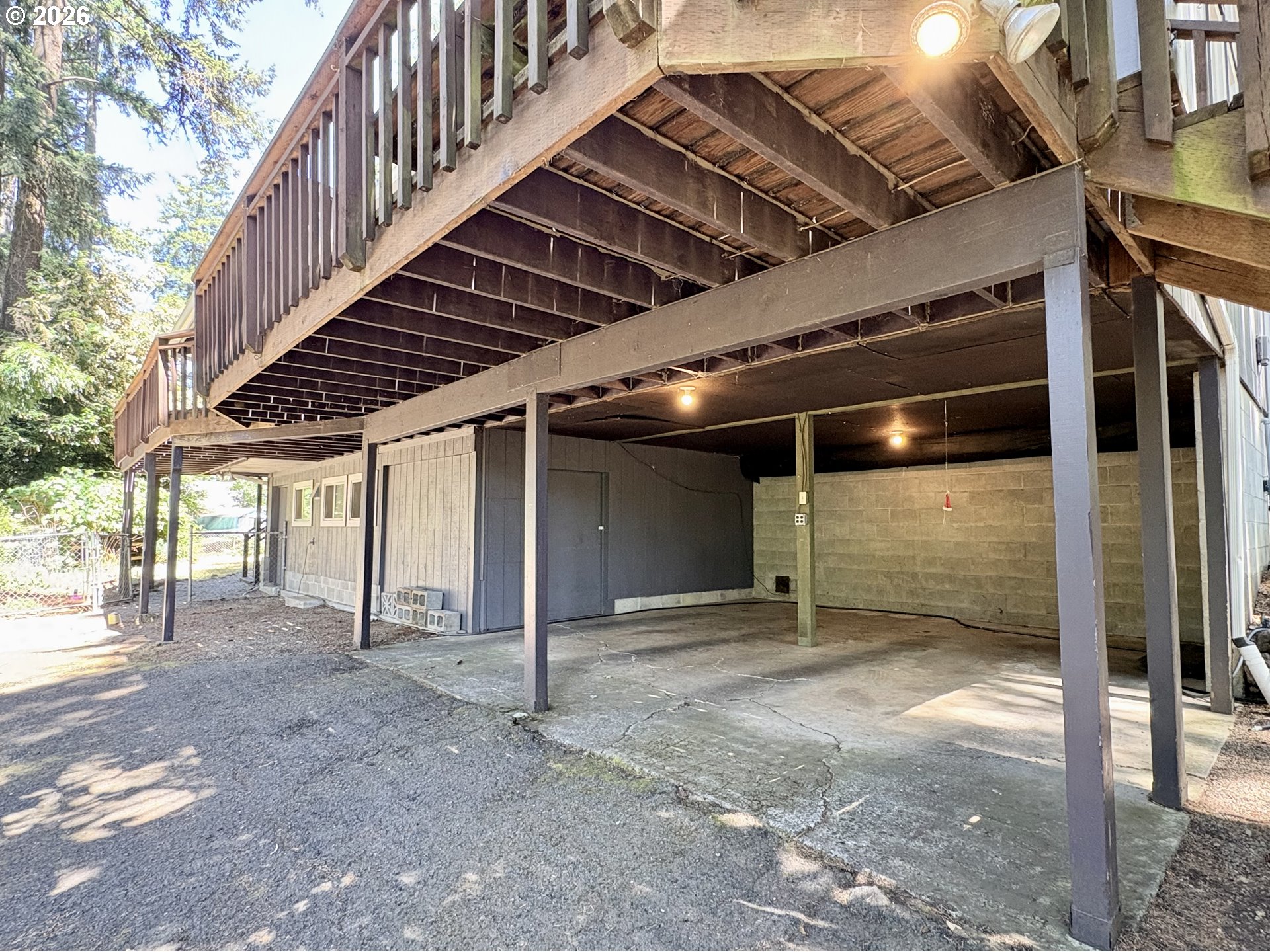 3055 Madison Street Eugene, OR 97405 - Photo 4 of 32