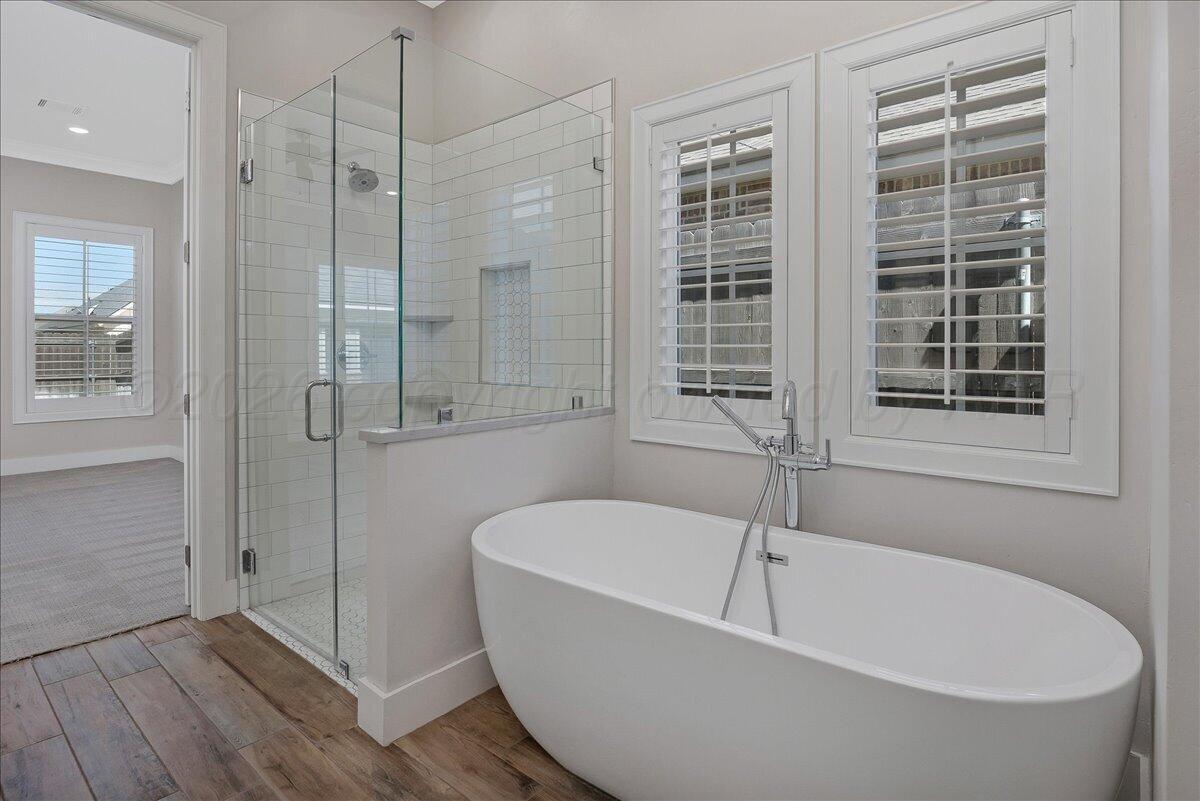 6300 Foley Square Street Amarillo, TX 79119 - Photo 13 of 39 Primary Bath and Shower
