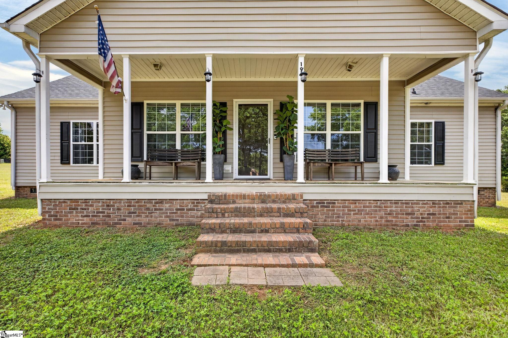 191 Herman Brooks Road Belton, SC 29627 - Photo 3 of 32
