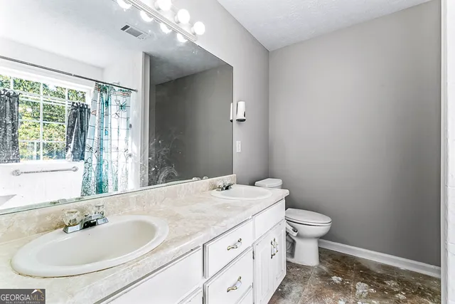 $309,900 | 137 Dodgen Pl Drive, Hampton, GA 30228