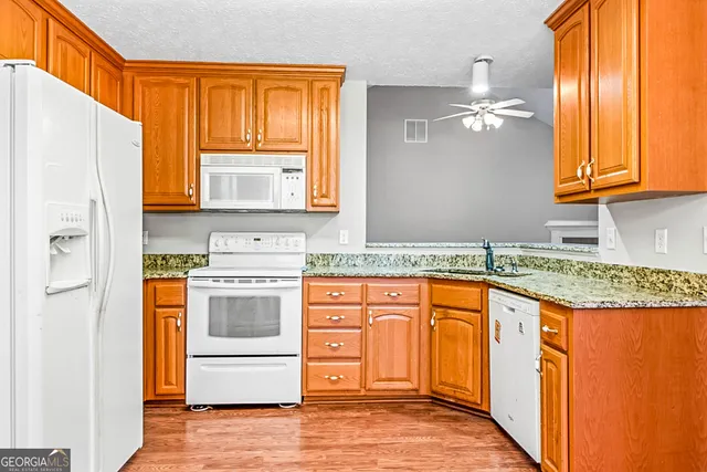 $309,900 | 137 Dodgen Pl Drive, Hampton, GA 30228