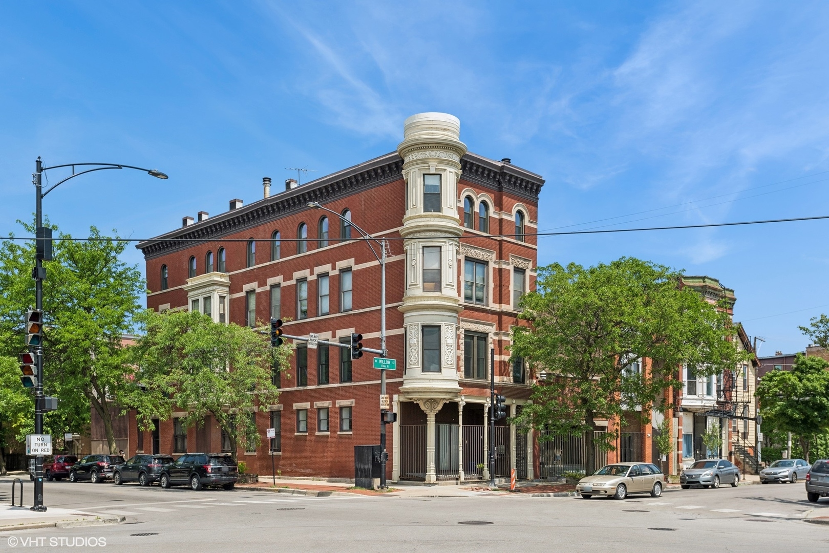 958 West Willow St Unit 4