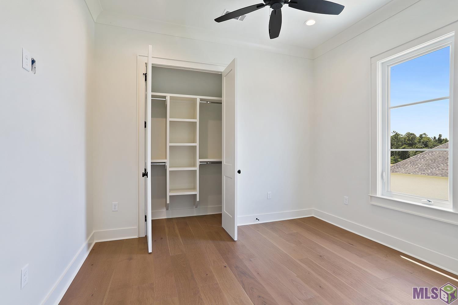 6529 Feather Rdg Drive Baton Rouge, LA 70817 - Photo 26 of 50 1st bedroom upstairs