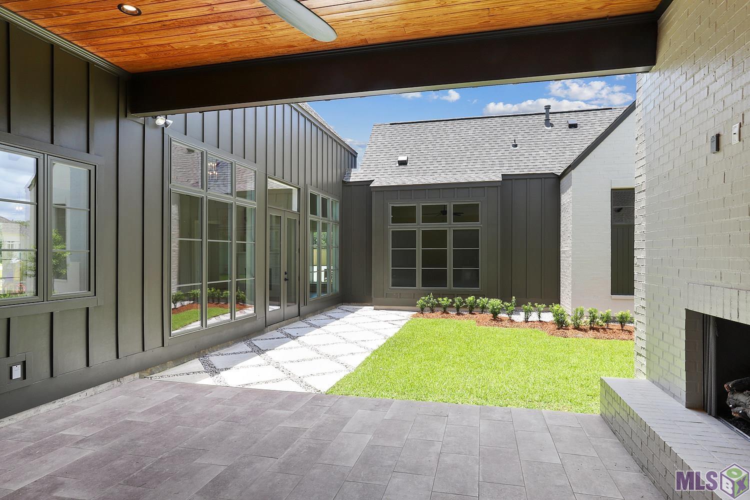 6529 Feather Rdg Drive Baton Rouge, LA 70817 - Photo 4 of 50 View from outdoor living area