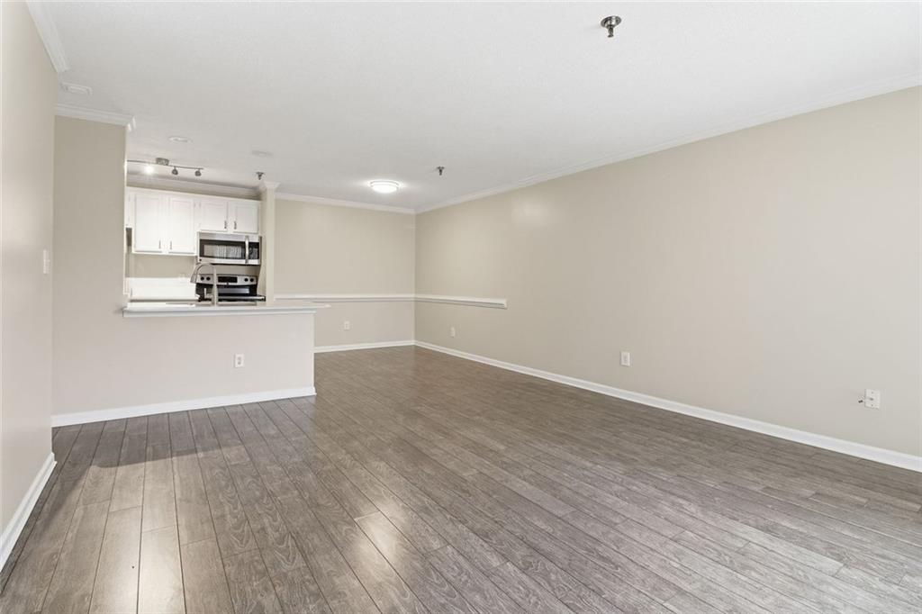 300 Johnson Ferry Road, Unit B202 Atlanta, GA 30328 - Photo 5 of 14