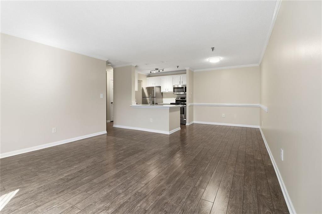 300 Johnson Ferry Road, Unit B202 Atlanta, GA 30328 - Photo 6 of 14