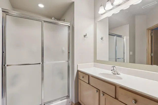 $289,900 | N82W13360 West Fond Du Lac Avenue, Unit 102, Menomonee Falls, WI 53051