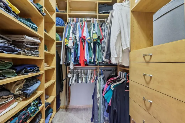 $289,900 | N82W13360 West Fond Du Lac Avenue, Unit 102, Menomonee Falls, WI 53051