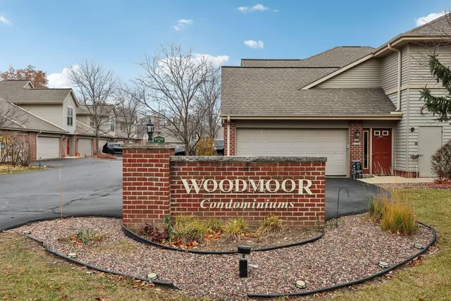 $289,900 | N82W13360 West Fond Du Lac Avenue, Unit 102, Menomonee Falls, WI 53051