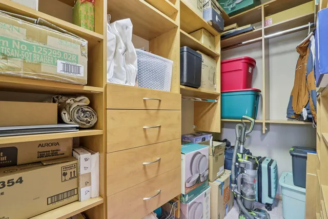 $289,900 | N82W13360 West Fond Du Lac Avenue, Unit 102, Menomonee Falls, WI 53051