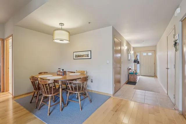 $289,900 | N82W13360 West Fond Du Lac Avenue, Unit 102, Menomonee Falls, WI 53051