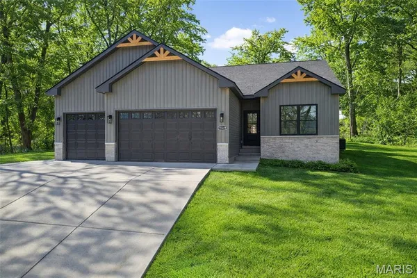 $450,000 | 31649 Dogwood Lane, Foristell, MO 63348