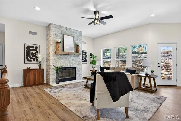 $450,000 | 31649 Dogwood Lane, Foristell, MO 63348