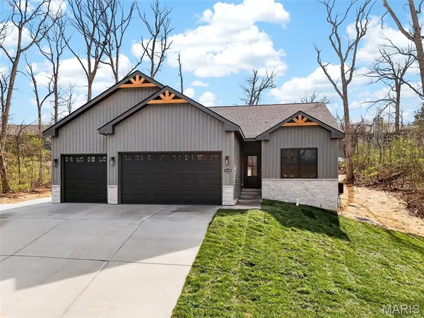 $450,000 | 31649 Dogwood Lane, Foristell, MO 63348