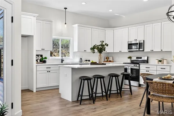 $450,000 | 31649 Dogwood Lane, Foristell, MO 63348