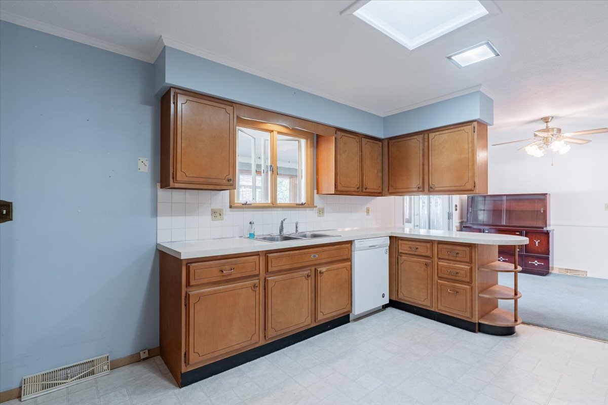 402 South Blair Drive Normal, IL 61761 - Photo 11 of 43