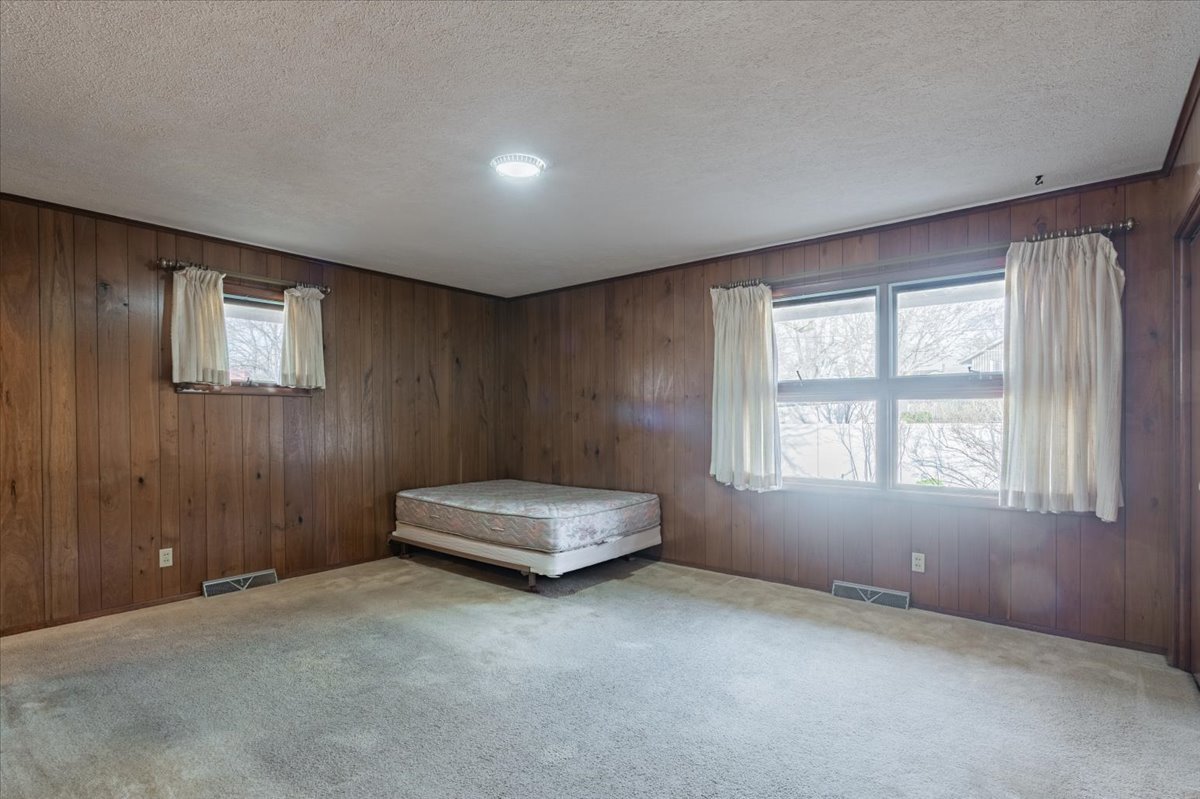 402 South Blair Drive Normal, IL 61761 - Photo 22 of 43