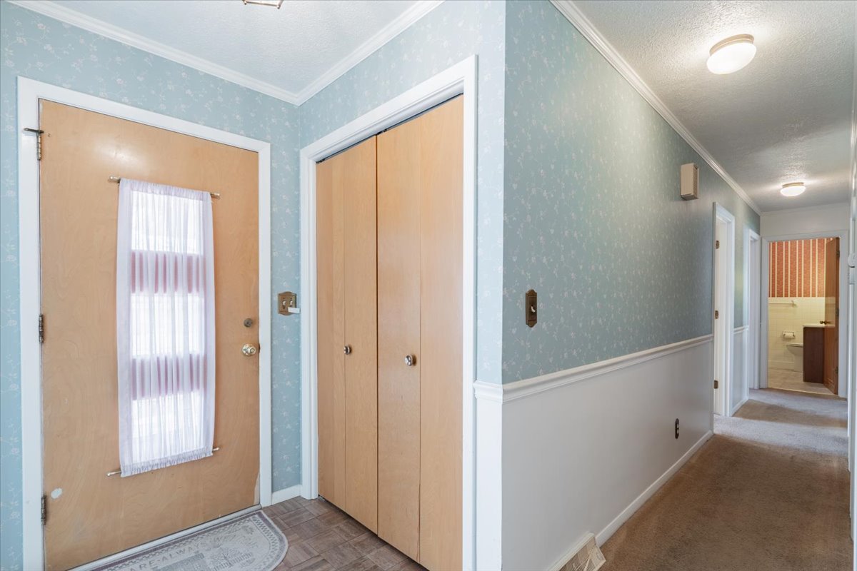 402 South Blair Drive Normal, IL 61761 - Photo 4 of 43