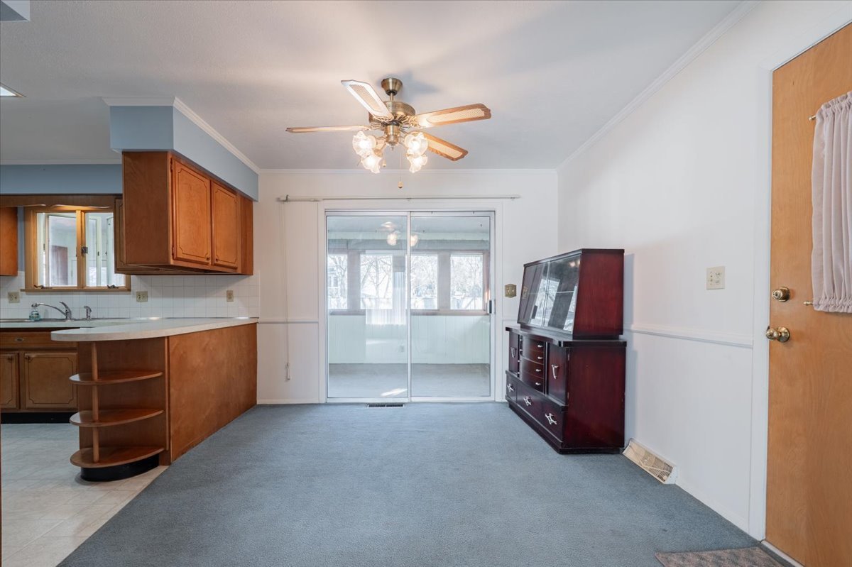 402 South Blair Drive Normal, IL 61761 - Photo 8 of 43