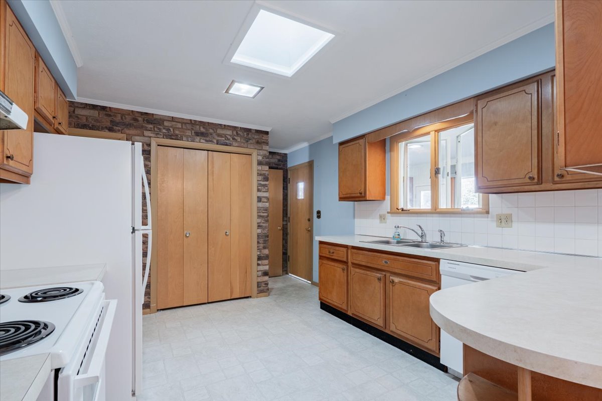 402 South Blair Drive Normal, IL 61761 - Photo 10 of 43