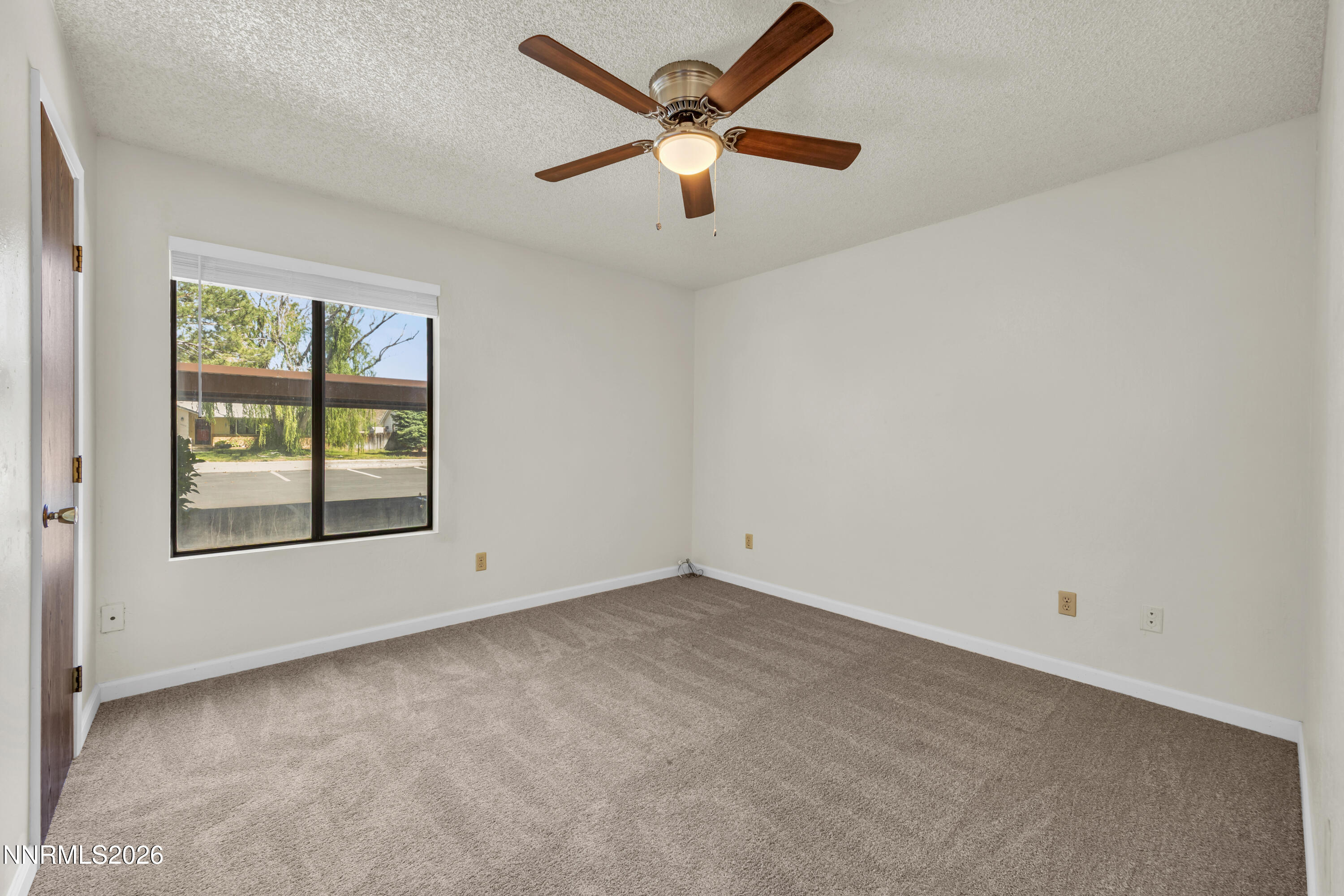 5037 Reggie Road Reno, NV 89502 - Photo 10 of 25 12_img_3881