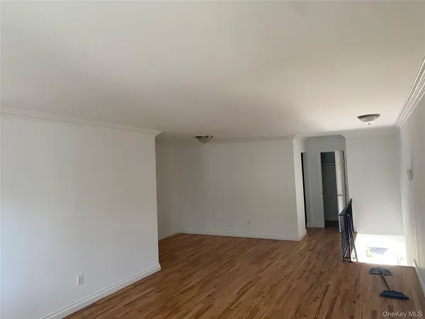 $3,400 | 336 Kensington Lane, Bethpage, NY 11714
