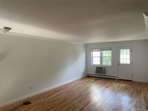 $3,400 | 336 Kensington Lane, Bethpage, NY 11714