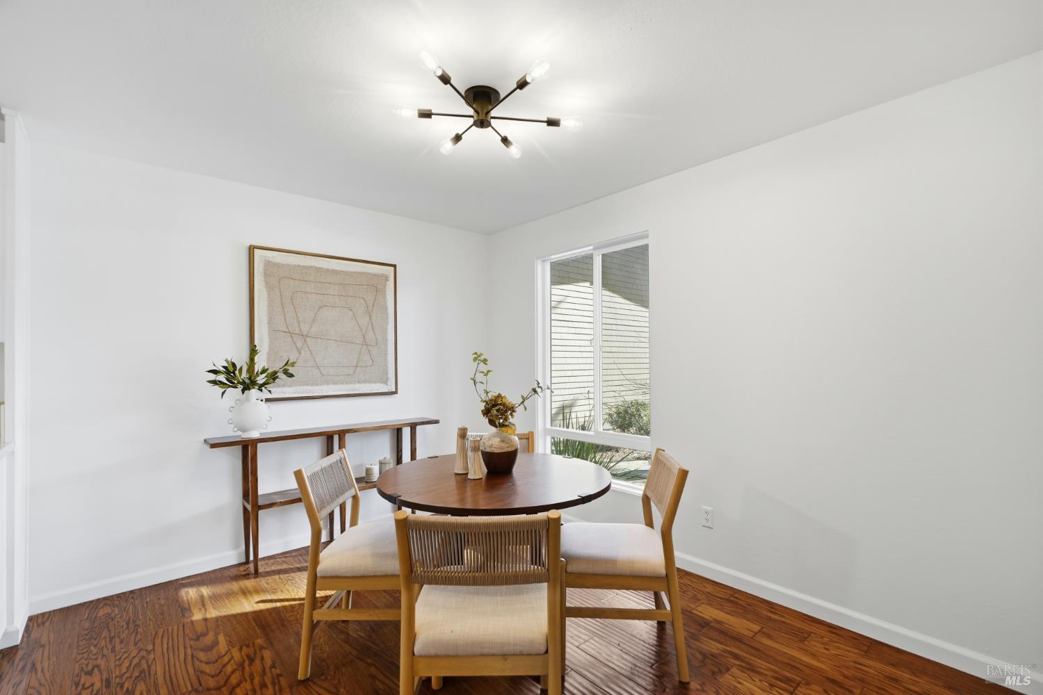 19 Surrey Lane San Rafael, CA 94903 - Photo 12 of 42