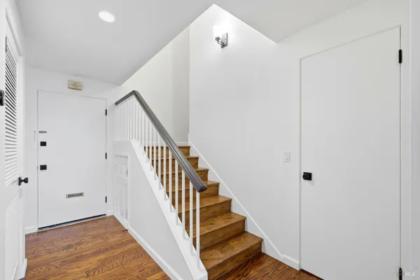 $699,000 | 19 Surrey Lane, San Rafael, CA 94903