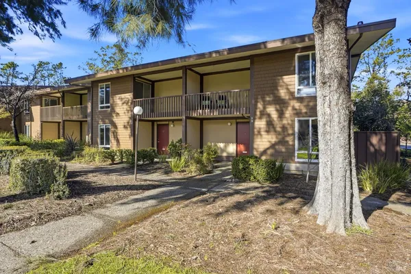 $699,000 | 19 Surrey Lane, San Rafael, CA 94903