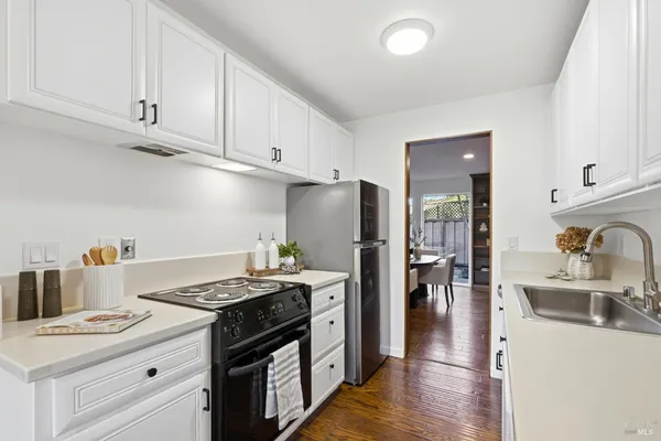 $699,000 | 19 Surrey Lane, San Rafael, CA 94903