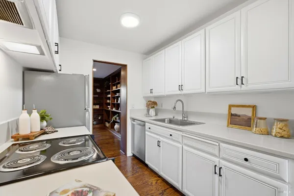 $699,000 | 19 Surrey Lane, San Rafael, CA 94903
