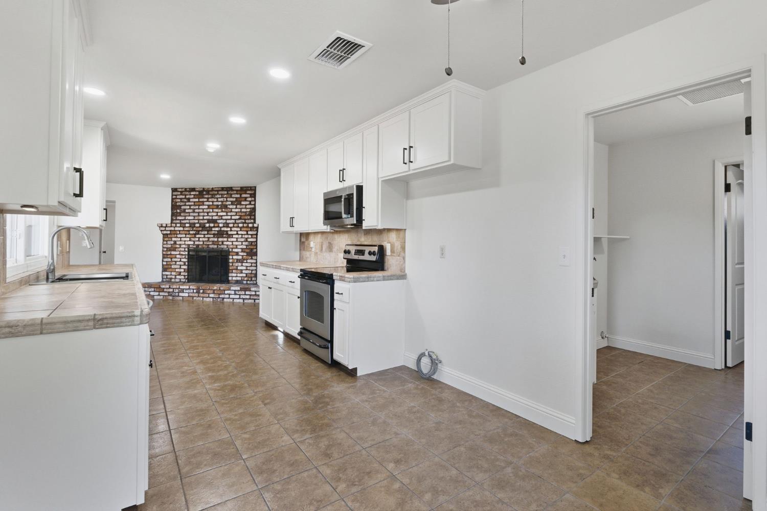 4625 5th Street Rocklin, CA 95677 - Photo 12 of 31