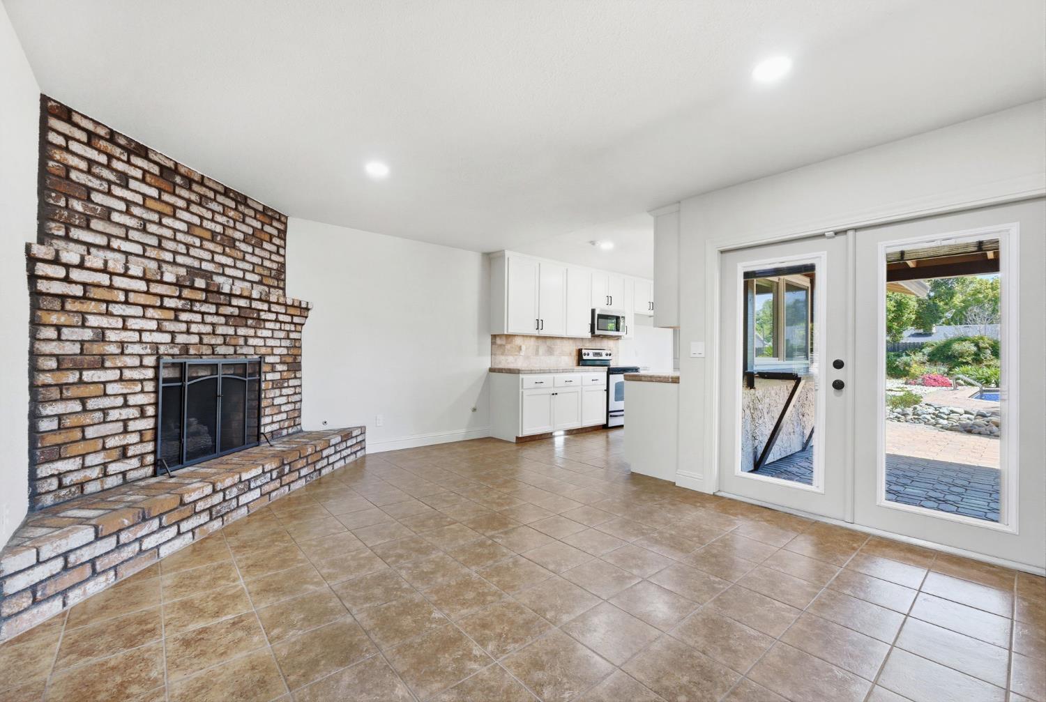 4625 5th Street Rocklin, CA 95677 - Photo 6 of 31
