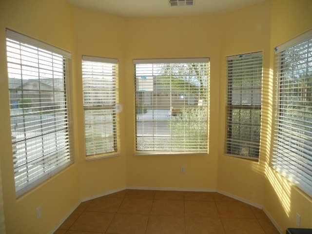 10232 West Chipman Road Tolleson, AZ 85353 - Photo 15 of 30 dscn3817