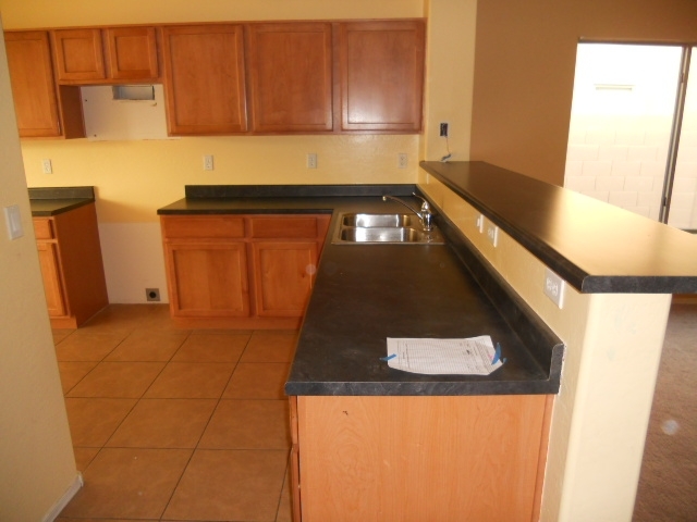 10232 West Chipman Road Tolleson, AZ 85353 - Photo 8 of 30 dscn3815