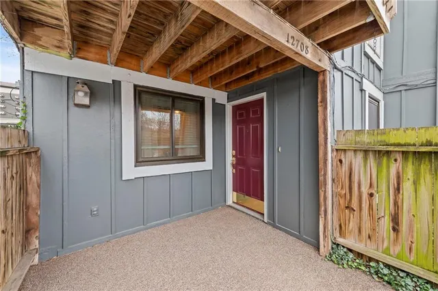 $165,000 | 12708 West 110th Terrace, Overland Park, KS 66210