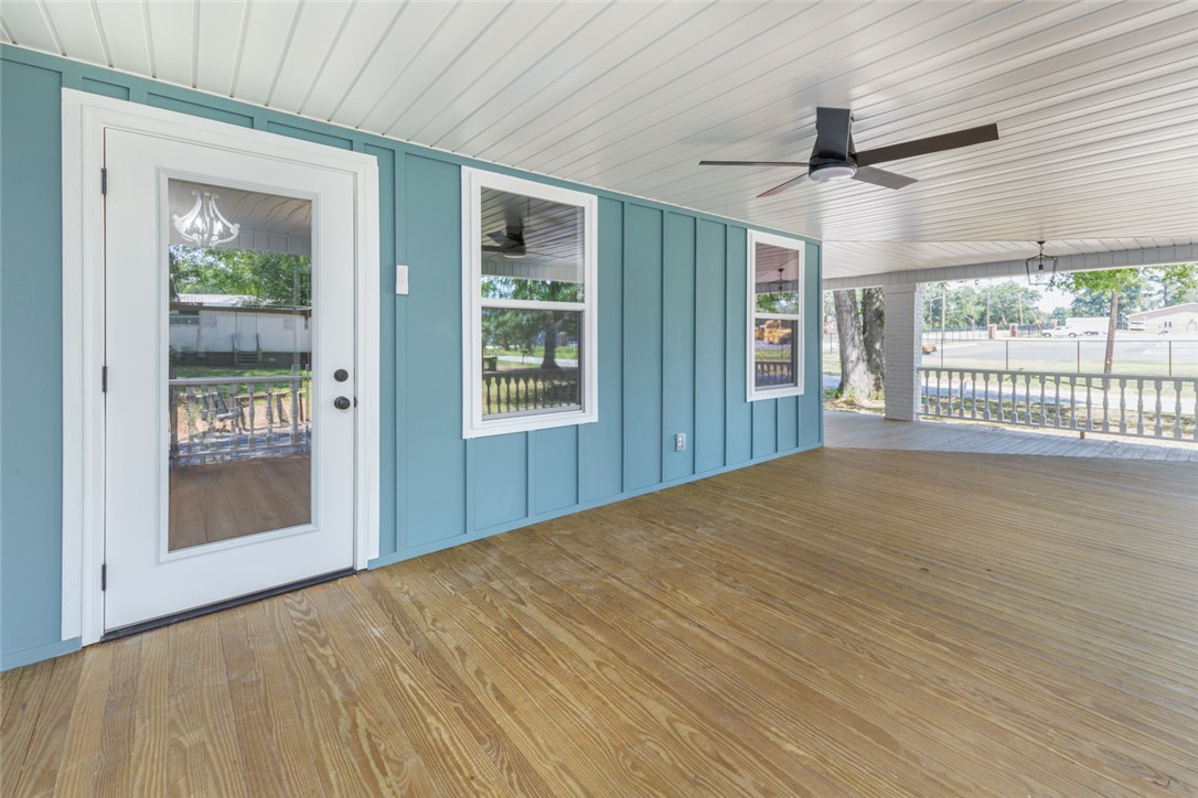 207 Hamilton Street Iva, SC 29655 - Photo 8 of 43 Side door into kitchen