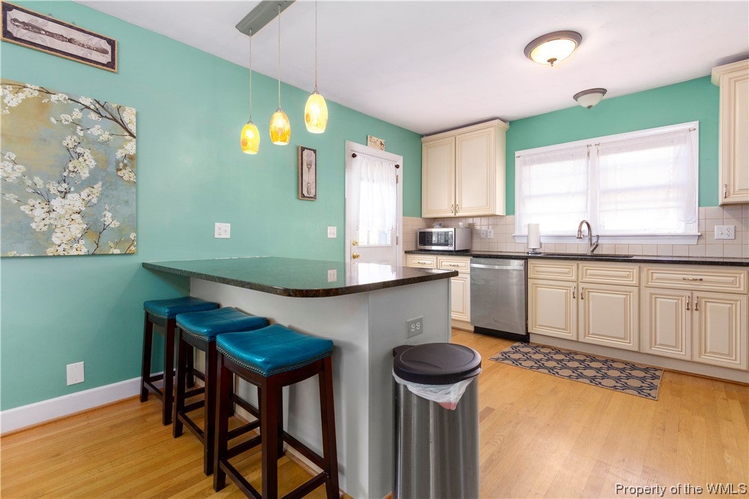 303 Edgewood Road Portsmouth, VA 23701 - Photo 7 of 50 Gallery Image 7