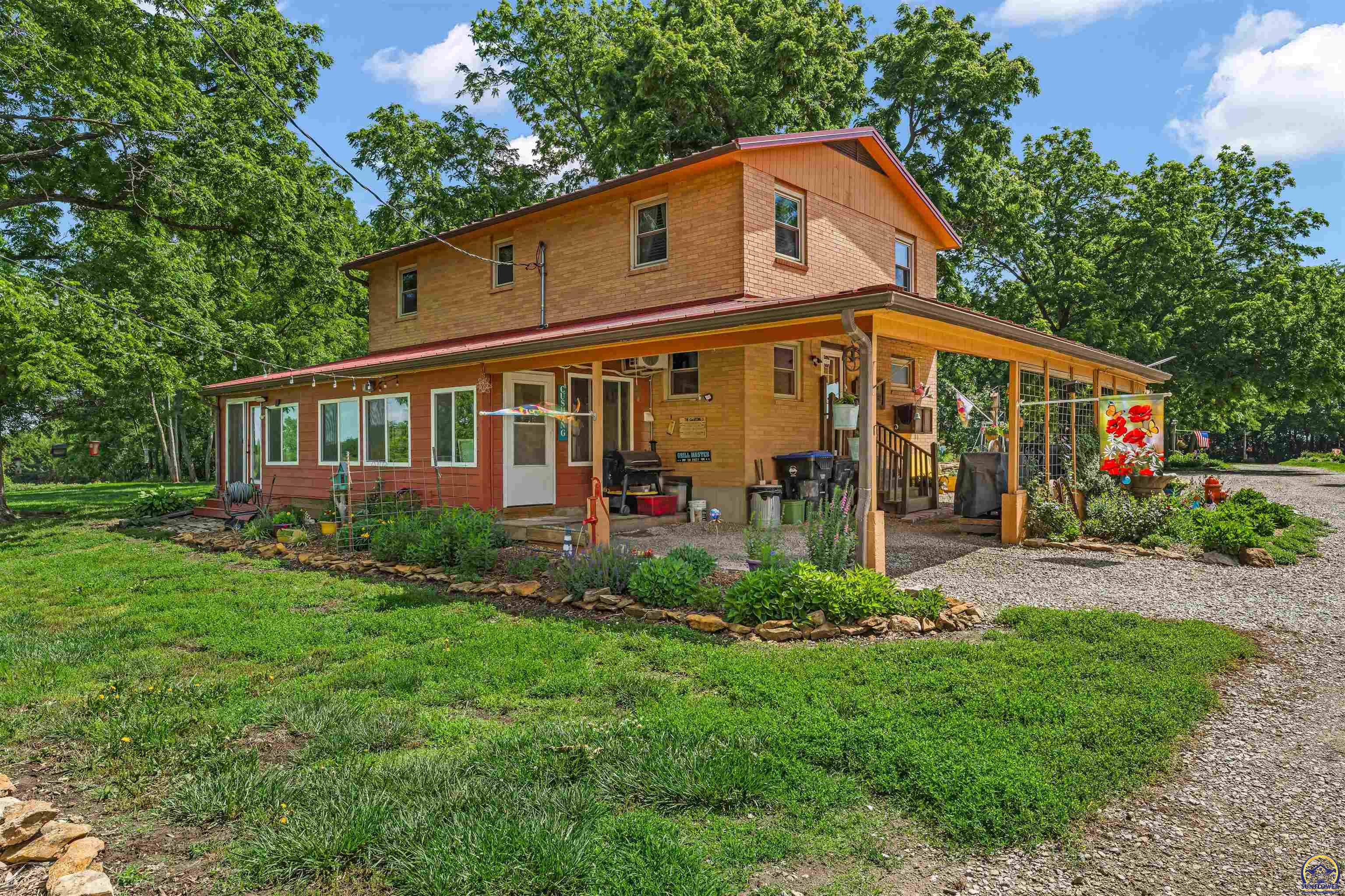 8441 Southwest Valencia Road Auburn, KS 66402 - Photo 46 of 72
