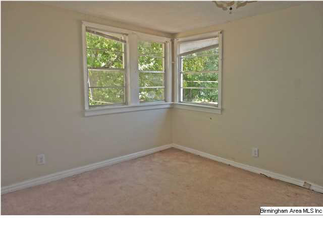 720 Center Place Southwest Birmingham, AL 35211 - Photo 24 of 32