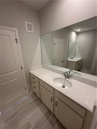 $4,800 | 352 Skylar Court Southeast, Atlanta, GA 30315