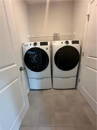 $4,800 | 352 Skylar Court Southeast, Atlanta, GA 30315