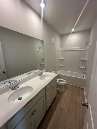 $4,800 | 352 Skylar Court Southeast, Atlanta, GA 30315