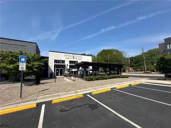 $4,800 | 352 Skylar Court Southeast, Atlanta, GA 30315