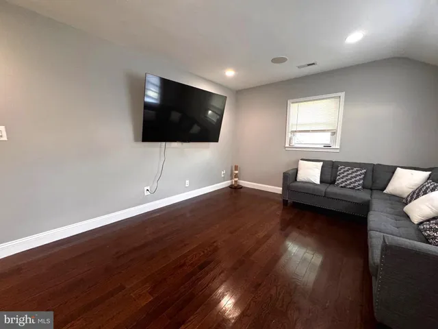 $340,000 | 4010 73rd Avenue, Hyattsville, MD 20784